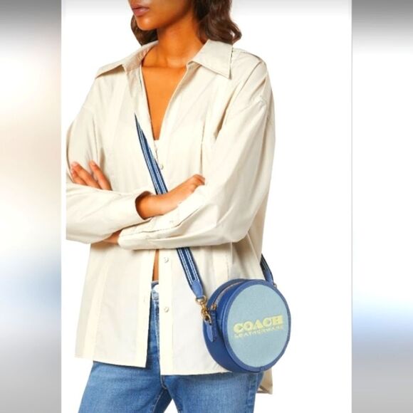 Coach Handbags - COACH KIA BLUE COLORBLOCK ROUND CIRCLE CANTEEN CROSSBODY BAG GUITAR STRAP